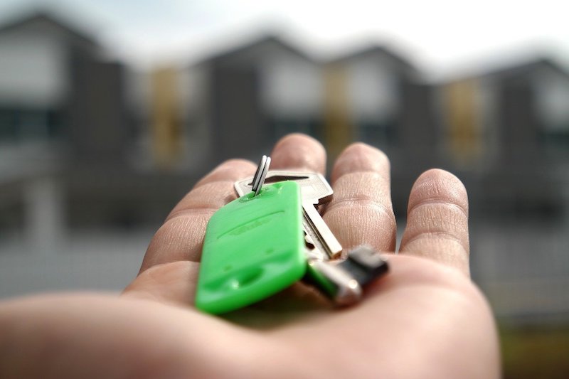 Ehpad public et vente de biens immobiliers et mobiliers