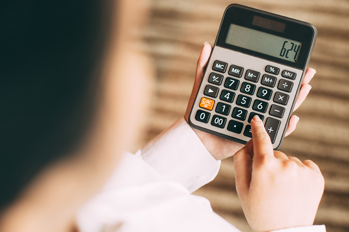 calculator-calculating-young-button-checking_min indeminte hausse de csg - hospimedia réponse expert